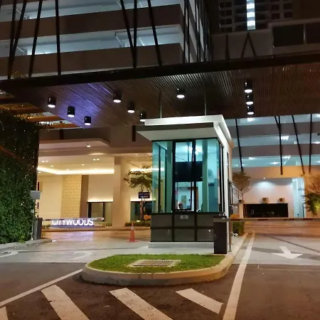 Citywoods Apartment Next To Thistle Hotel,Hospital Sultanah Aminah,Ciq Custom3Km By Yha Johor Bahru Exterior photo