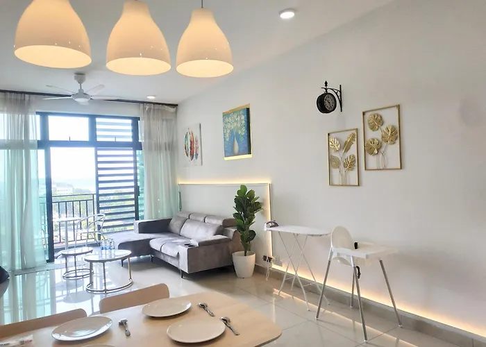 Citywoods Apartment Next To Thistle Hotel,Hospital Sultanah Aminah,Ciq Custom3Km By Yha