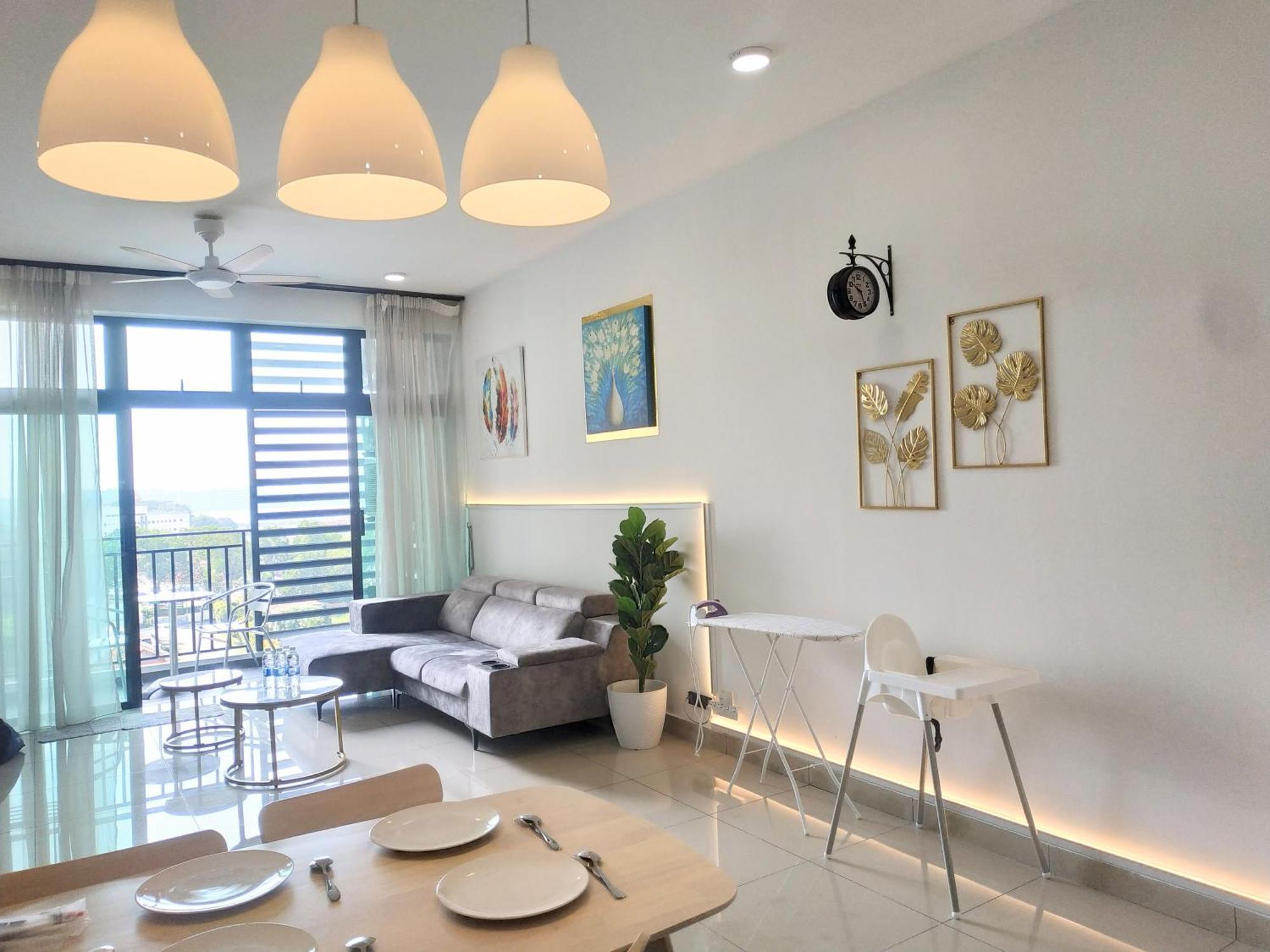 Citywoods Next To Thistle Hotel,hospital Sultanah Aminah,ciq Custom3km By Yha