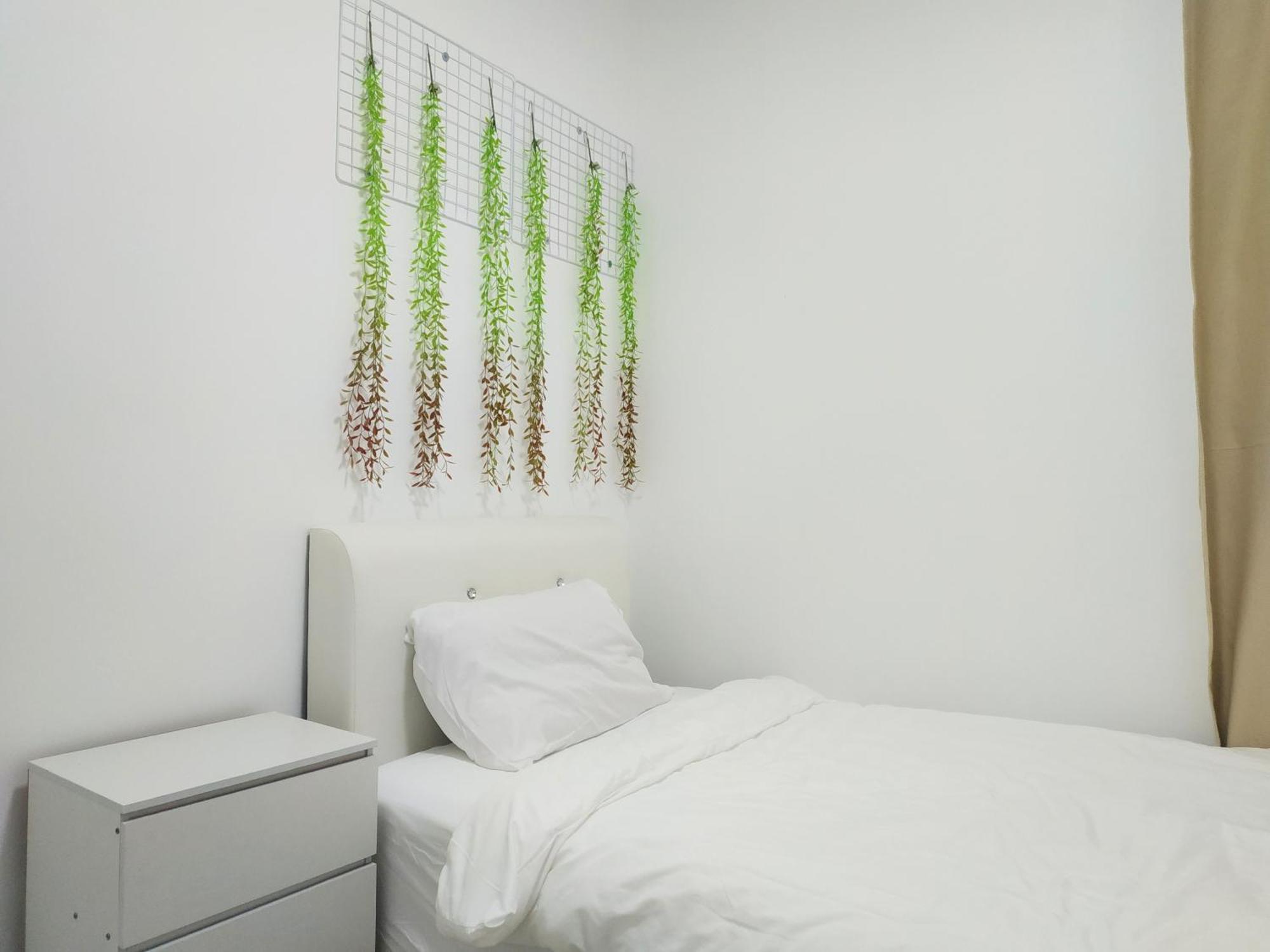 Citywoods Next To Thistle Hotel,hospital Sultanah Aminah,ciq Custom3km By Yha Apartment *