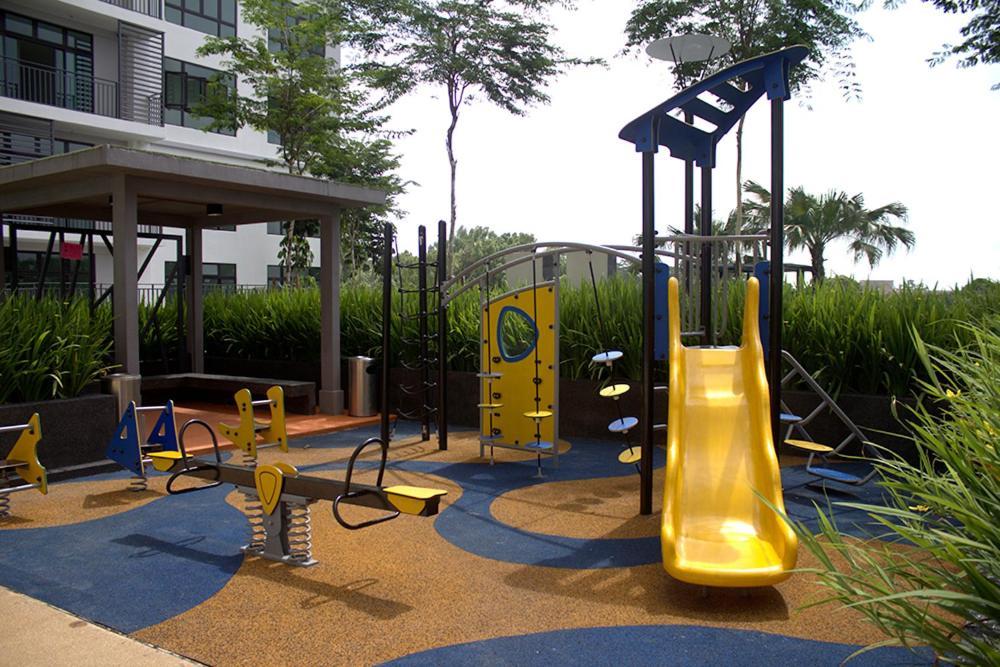 Citywoods Next To Thistle Hotel,hospital Sultanah Aminah,ciq Custom3km By Yha *